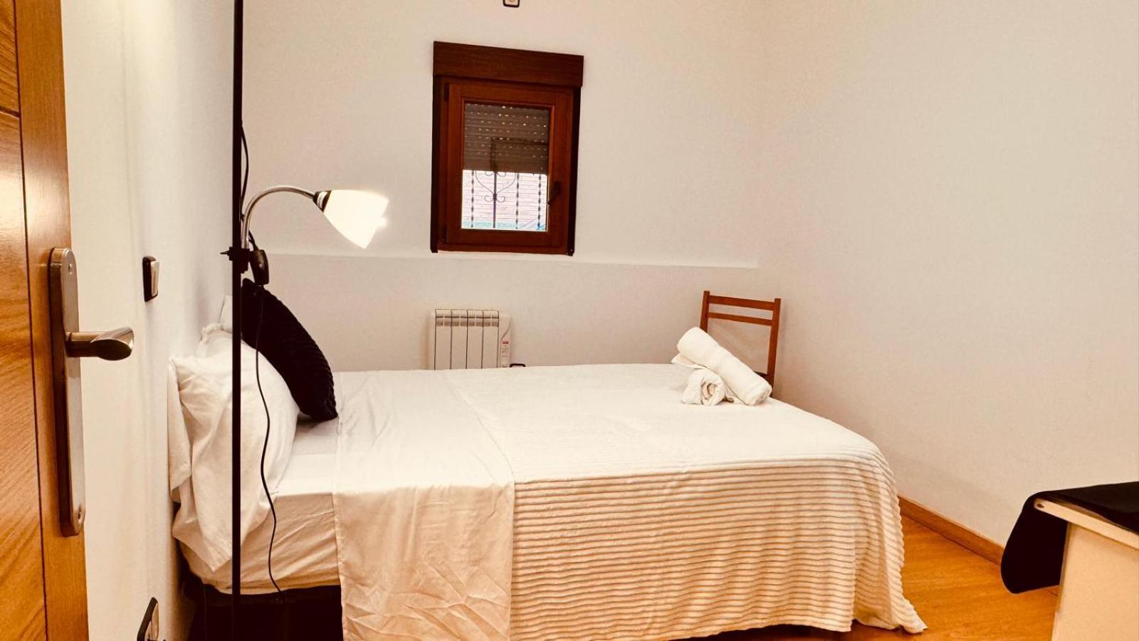 Apartamento Completo Para 8 Personas A 5 Minutos Del Aeropuerto E Ifema Lägenhet Madrid Exteriör bild